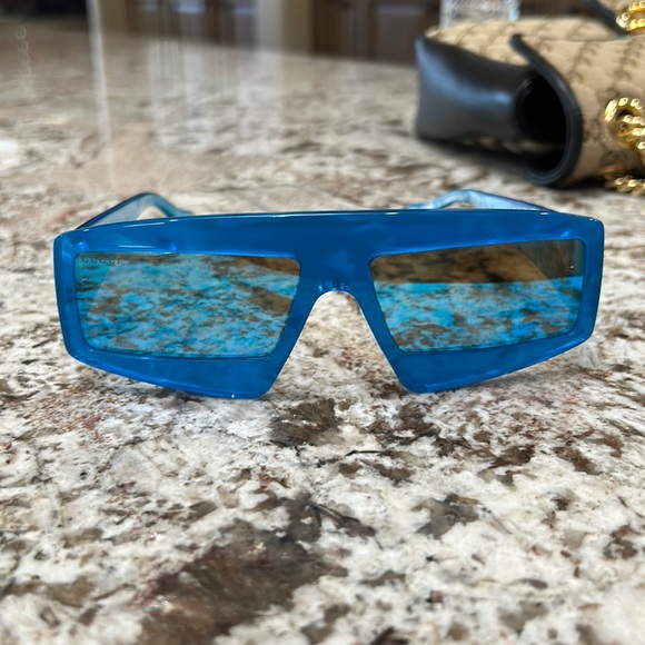 Gucci sunglasses unisex